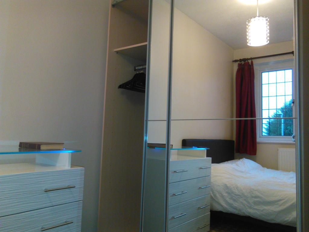 Bianca's House Heathrow Airport Hotel 4*