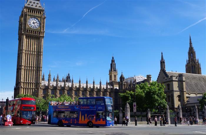 Hotel Bianca's House Heathrow Airport 4*